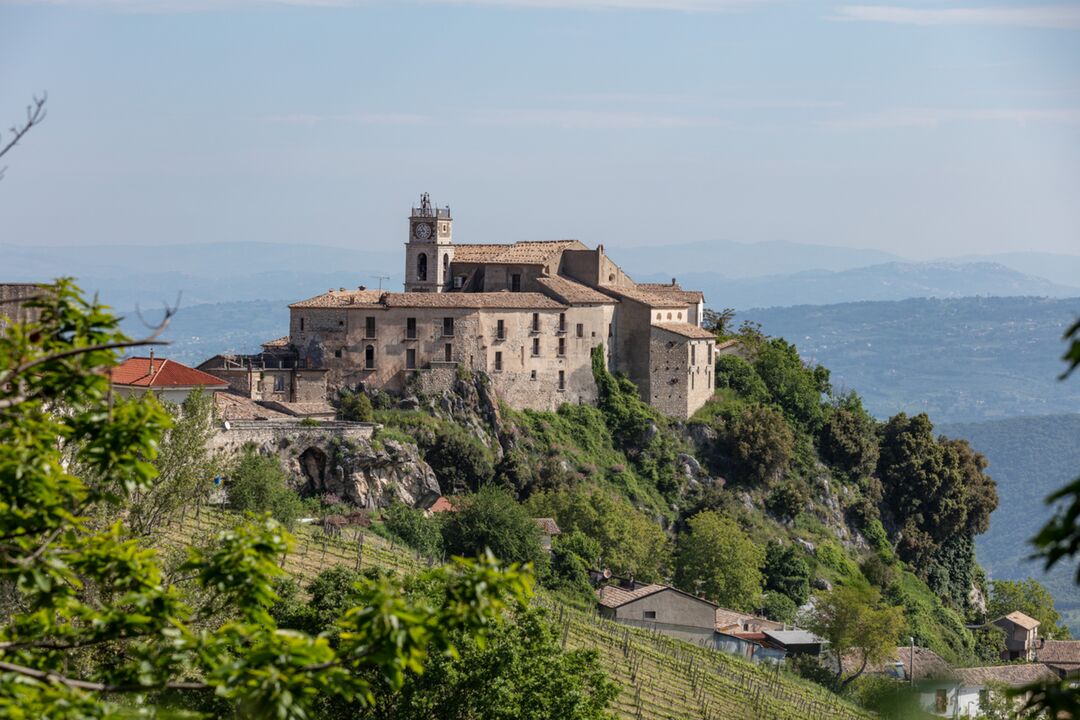 Castello di Castelvetere sul Calore