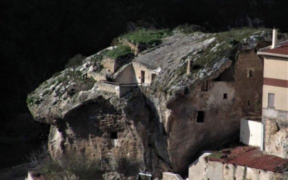 Sedini