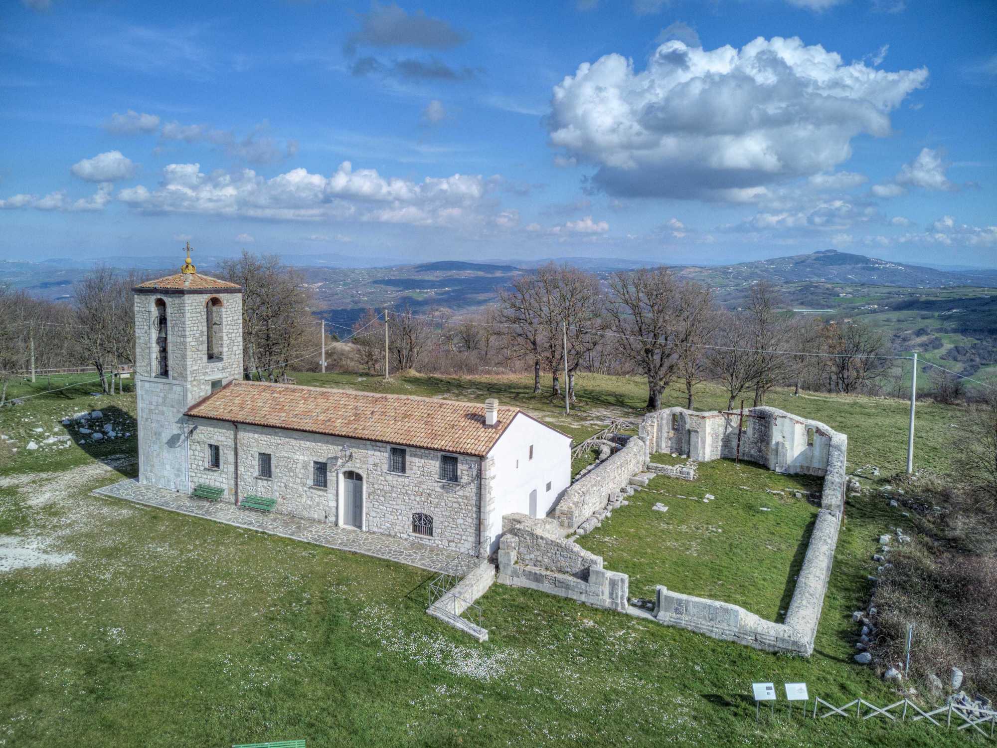 Chiesa Santa Maria A Monte - Santa Maria Di Guglieto