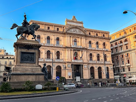 Piazza Bovio