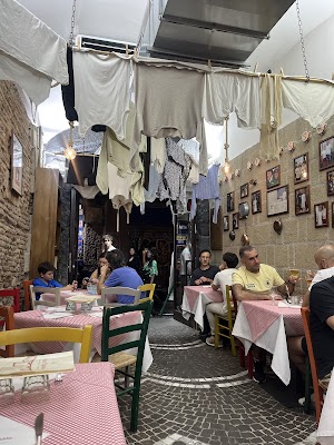Trattoria e Pizzeria Spaccanapoli